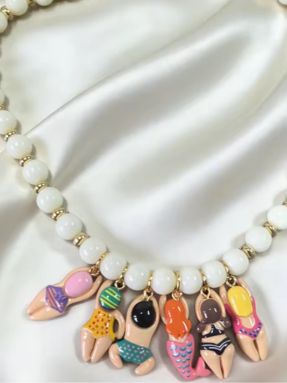 Beach Babes Charm Summer Necklace - Picture 2 of 2